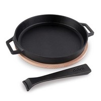 photo cast iron pan for cooking 1
